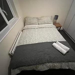 Bed & Breakfast Stayhome, Dublin